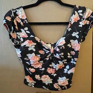 FLORAL TOP